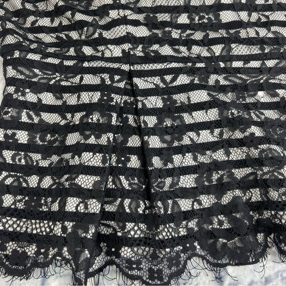 Elle peplum stripped lace shirt size XL - Picture 5 of 14